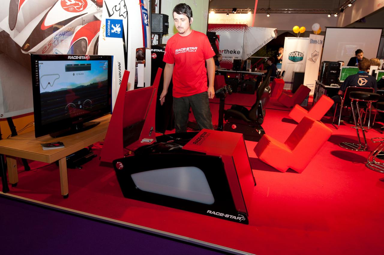 [20/08/2010] Race Star Converttable: Vom Tisch zum Renncockpit. (11)