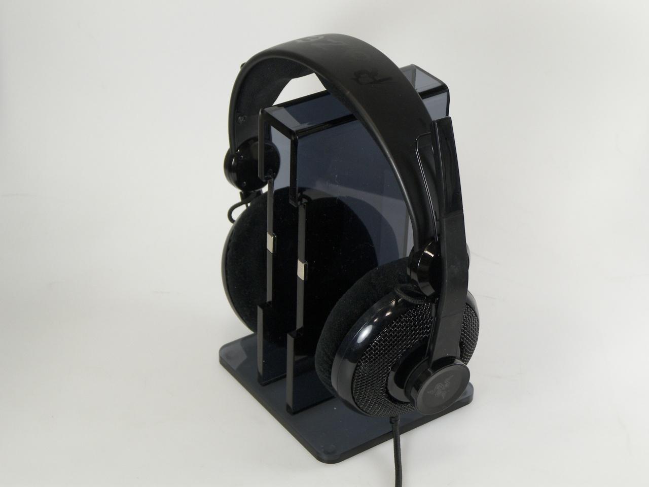 [11/08/2010] Razer Megalodon (4)