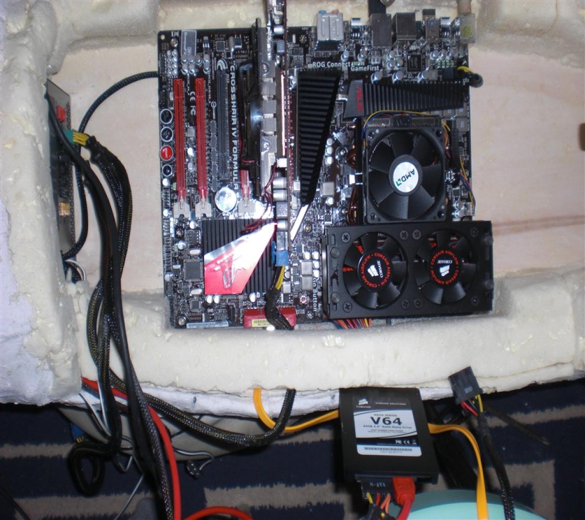 [19/08/2010] PCGHX-User General-W hat es sich zur Aufgabe gemacht, einen Casecon in Form eines Skorpions zu erschaffen, der nebenbei auch noch als Wohnzimmertisch dienen soll. (16)