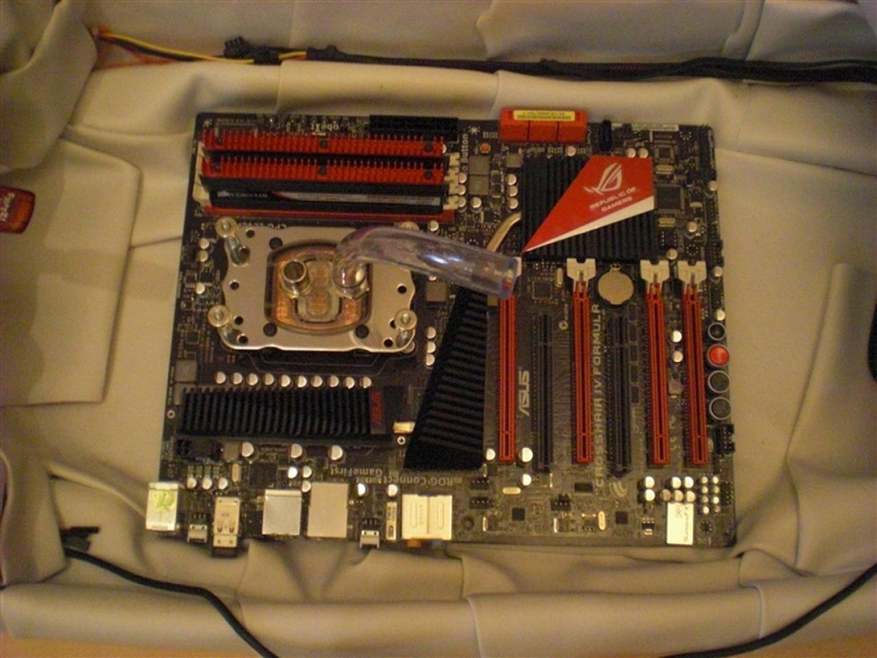 [19/08/2010] PCGHX-User General-W hat es sich zur Aufgabe gemacht, einen Casecon in Form eines Skorpions zu erschaffen, der nebenbei auch noch als Wohnzimmertisch dienen soll. (43)