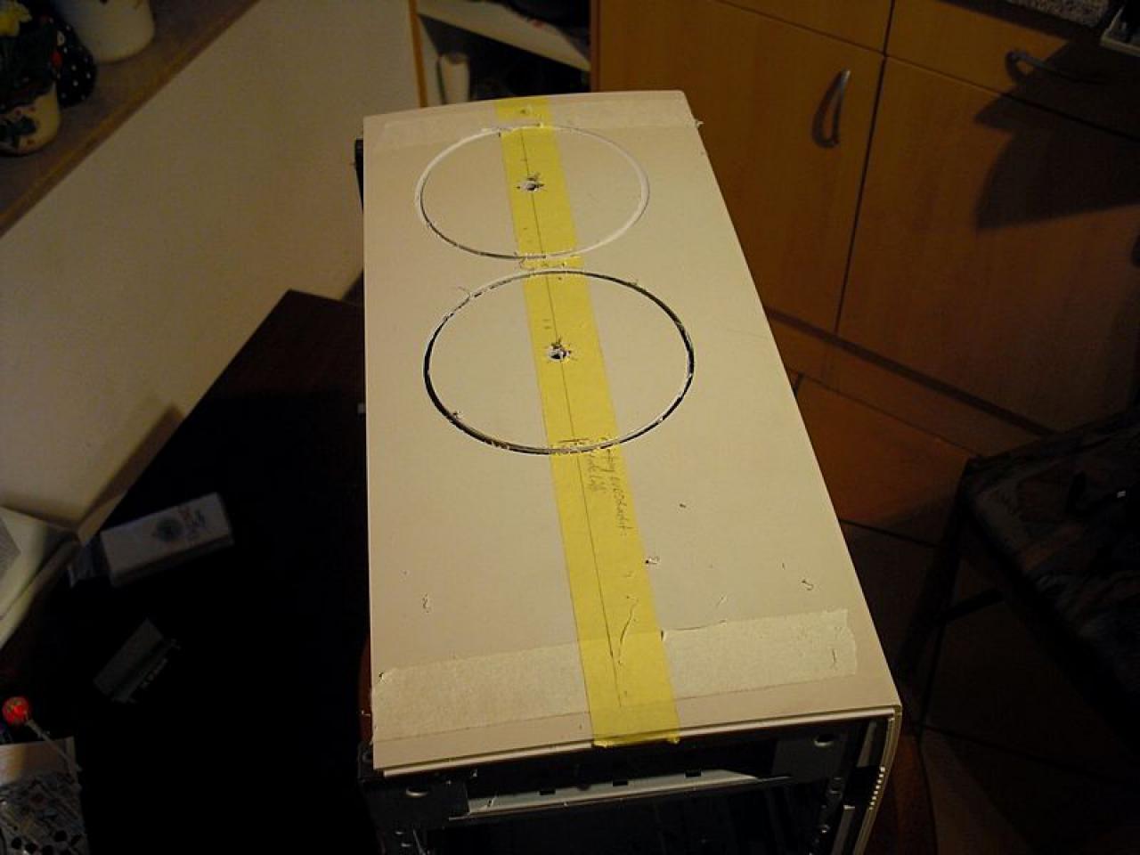 [01/08/2010] Casemod Concrete Elephant: Ein Retro-Gehäuse wird aufgemöbelt (18)