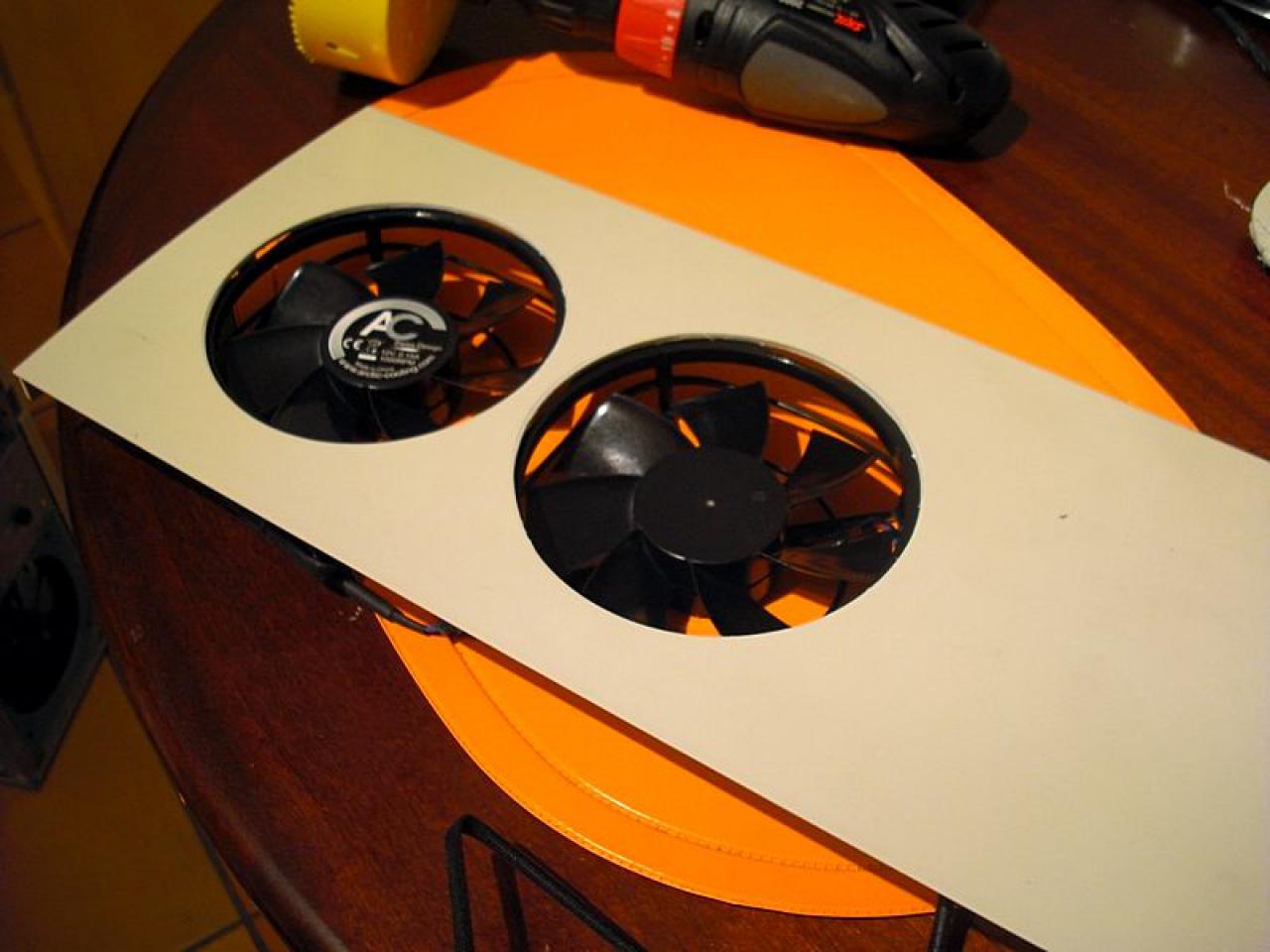 [01/08/2010] Casemod Concrete Elephant: Ein Retro-Gehäuse wird aufgemöbelt (19)