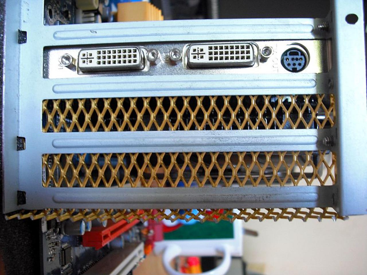 [01/08/2010] Casemod Concrete Elephant: Ein Retro-Gehäuse wird aufgemöbelt (60)