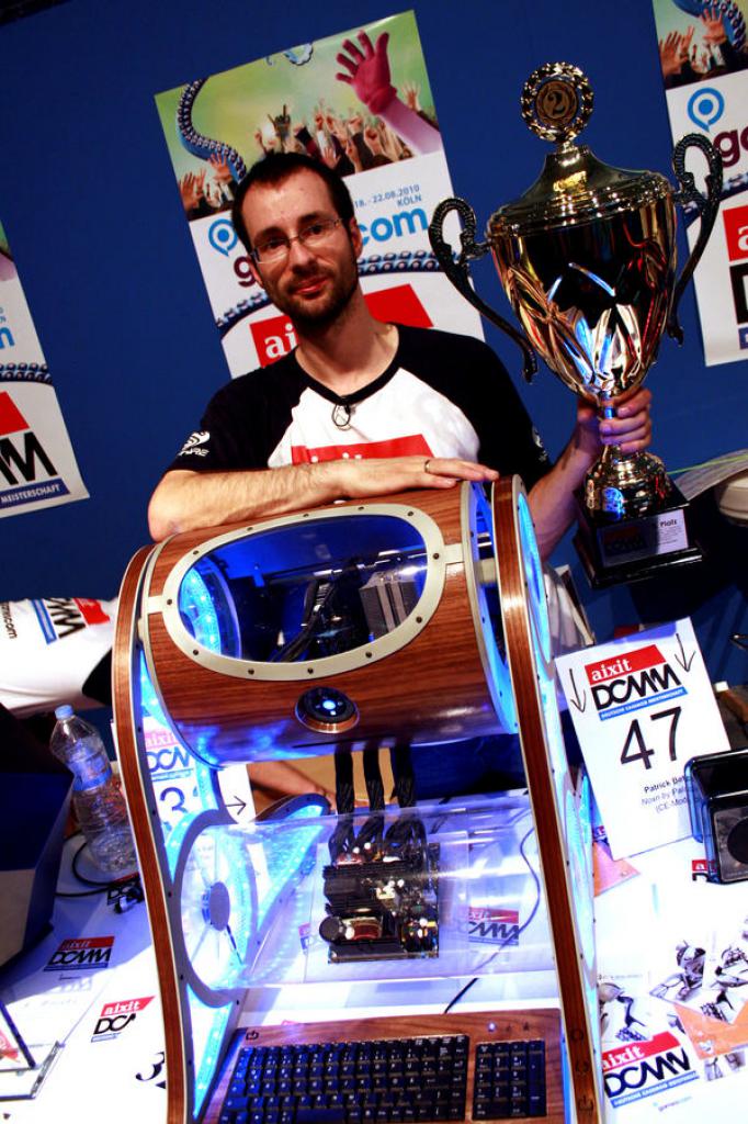 [23/08/2010] 9. Deutsche Casemod Meisterschaft 2010: Den 2. Platz in der Disziplin CaseCon belegte Patrick Betz mit Tornado Rev. 2.0