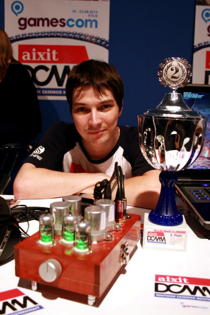 [23/08/2010] 9. Deutsche Casemod Meisterschaft 2010: Den 2. Platz in der Disziplin CE-Mod belegte Georg Rotaru mit Tubus Minusculus