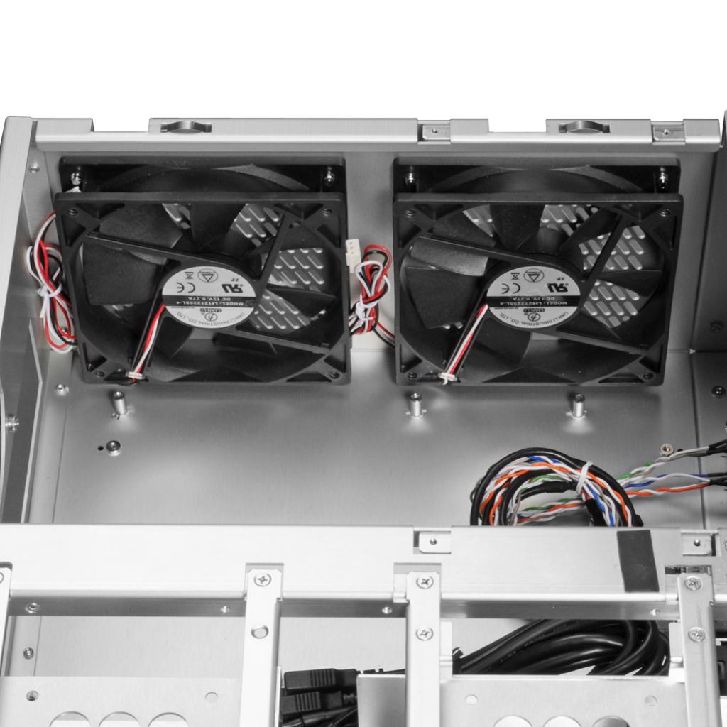[17/08/2010] Lian Li PC-C50 (2)
