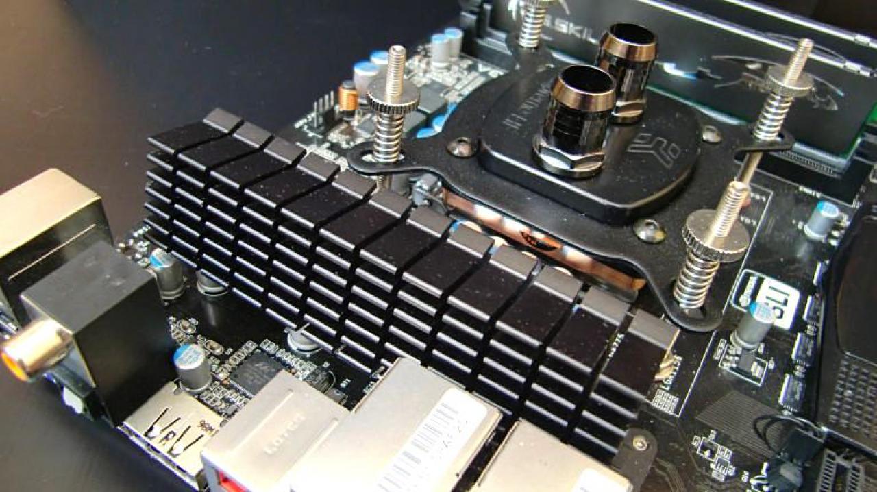 [27/08/2010] Casemod eines Lian Li PC-A05NB: PC von Grillmaster (2)
