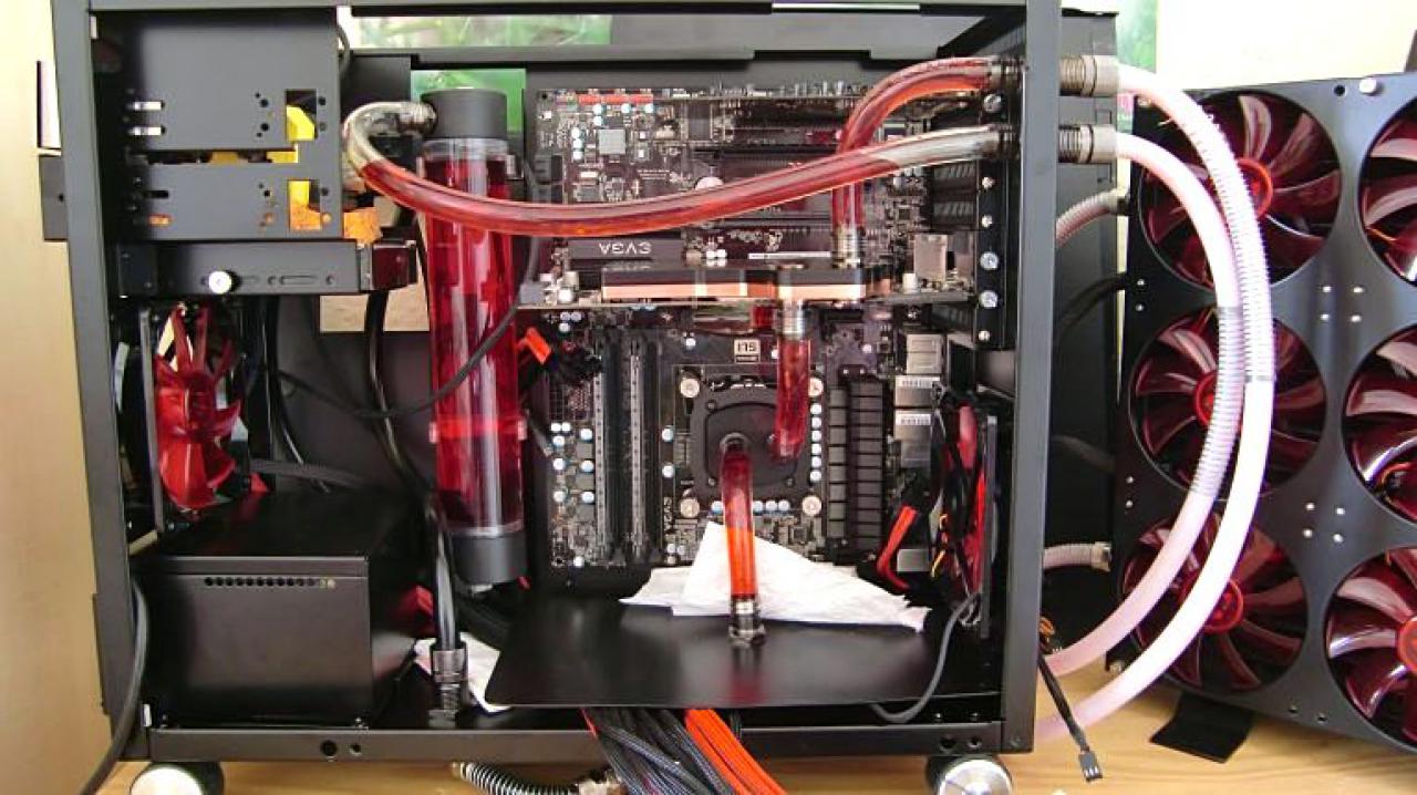 [27/08/2010] Casemod eines Lian Li PC-A05NB: PC von Grillmaster (6)