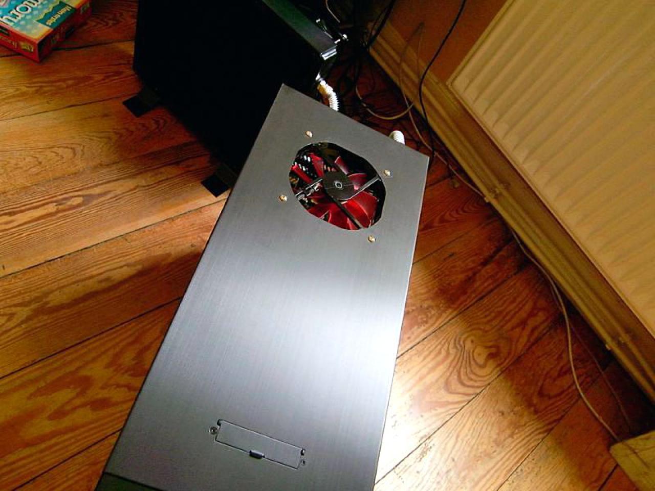[27/08/2010] Casemod eines Lian Li PC-A05NB: PC von Grillmaster (17)