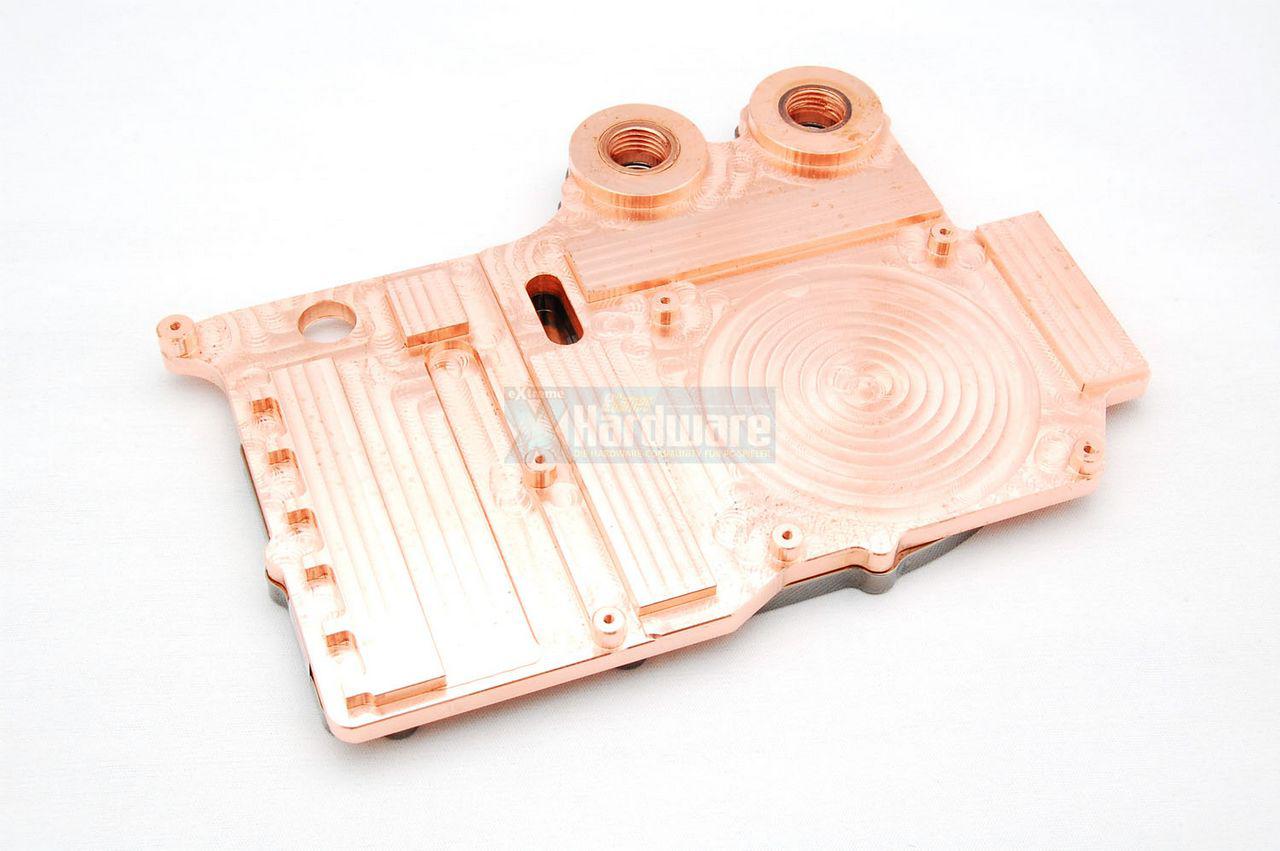 [31/08/2010] Danger Den DD-GTX480 Nickel Top Copper Base (2)