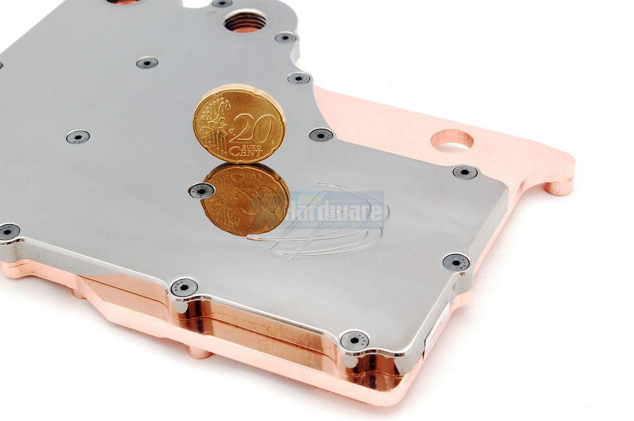 [31/08/2010] Danger Den DD-GTX480 Nickel Top Copper Base (5)