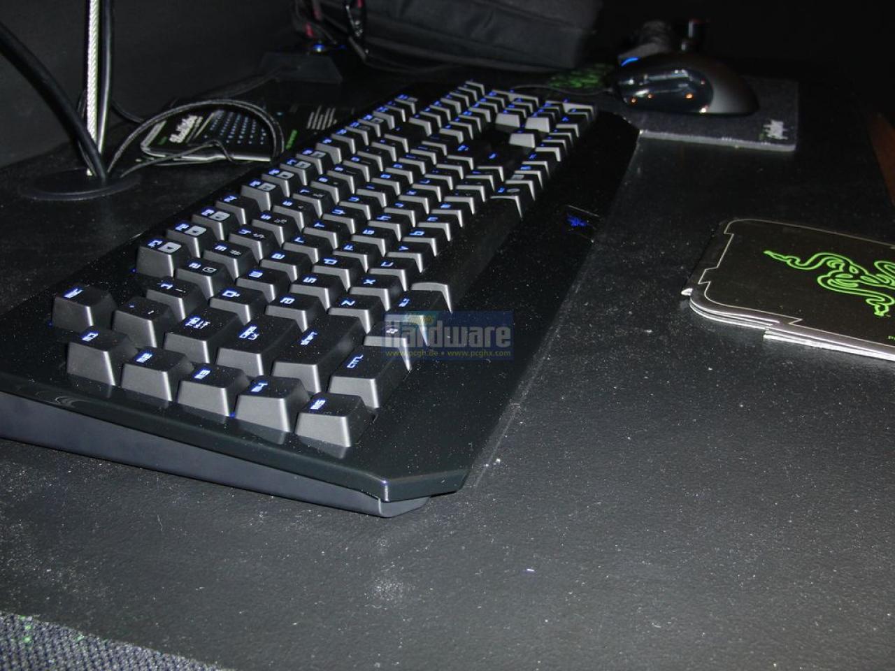 [19/08/2010] Razer Black Widow auf der Gamescom 2010 (1)