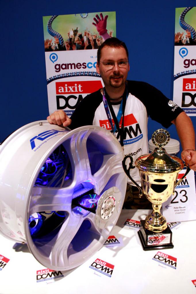 [23/08/2010] 9. Deutsche Casemod Meisterschaft 2010: Den 2. Platz in der Disziplin Spektakulärste Kreation belegte Peter Bartos mit White House 
