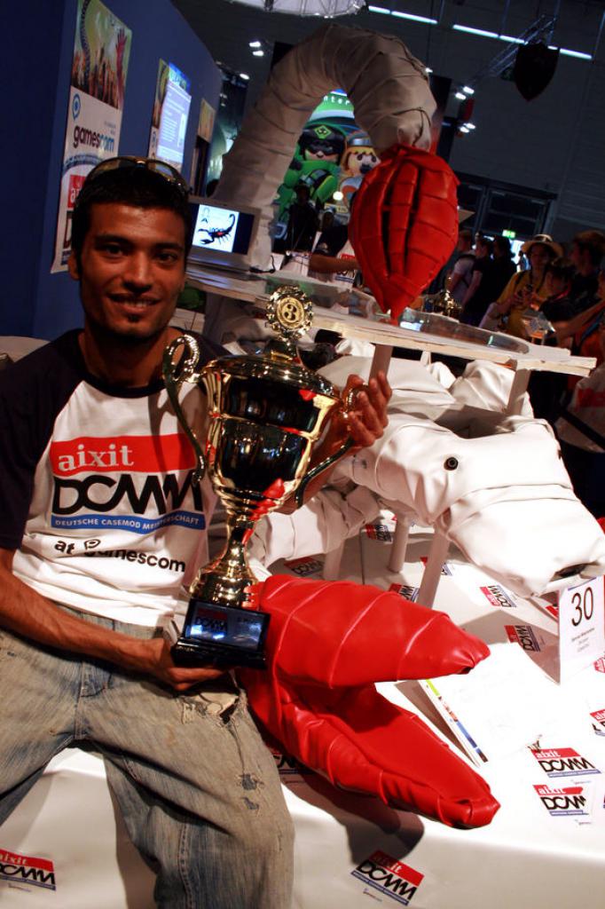 [23/08/2010] 9. Deutsche Casemod Meisterschaft 2010: Den 3. Platz in der Disziplin Spektakulärste Kreation belegte Sannat Weeraratne mit Skorpion 