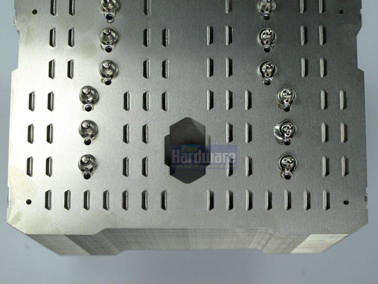 [10/08/2010] Thermalright HR-02 (8)