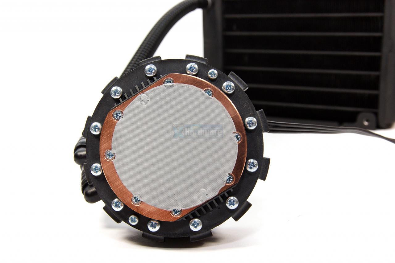 [17/08/2010] Corsair H70 (4)