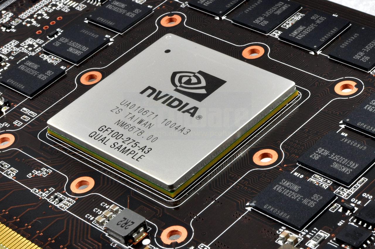 [23/09/2010] GF100 auf einer (leider defekten) Geforce GTX 470 - unser Modell war eines der sehr frühen, zu erkennen am Aufdruck 