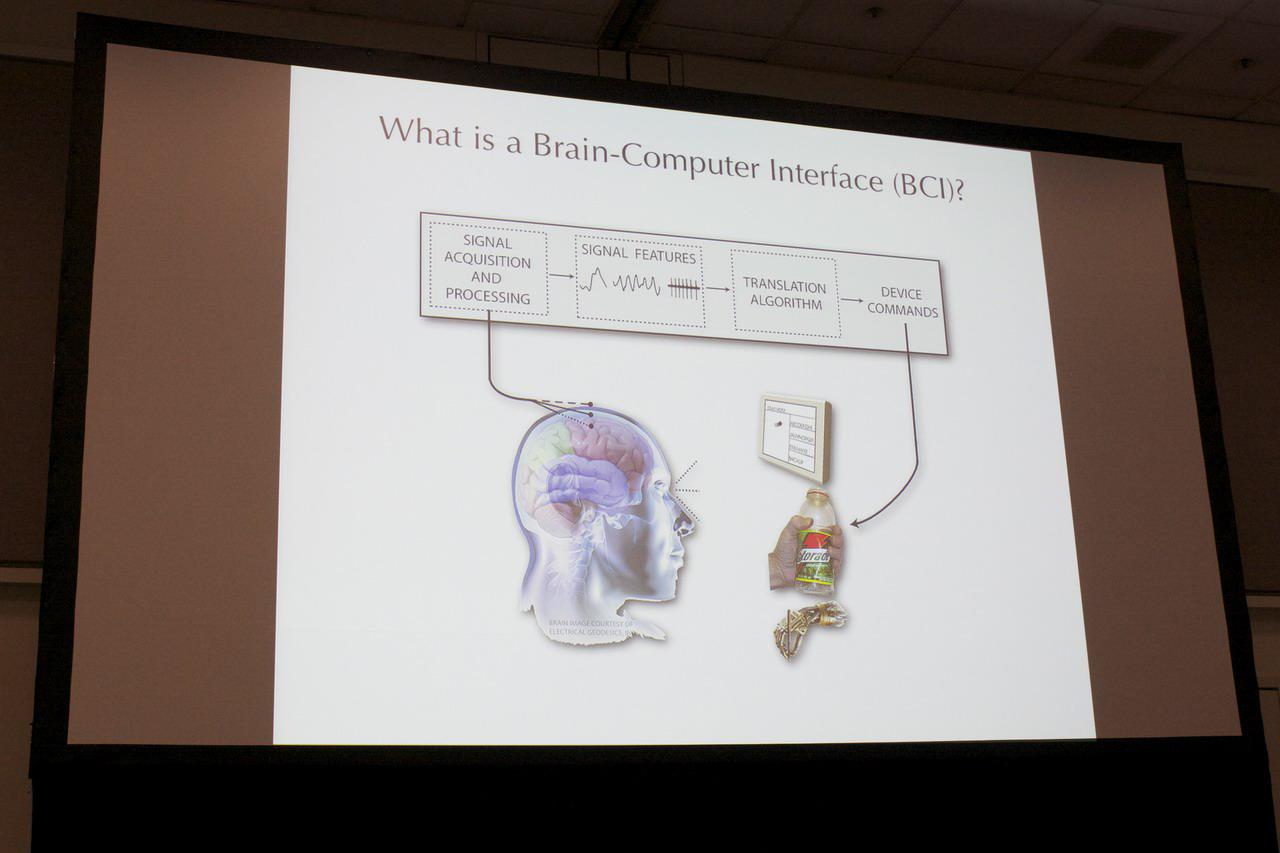 [29/09/2010] GTC 2010: Keine Science-Fiction mehr - Robotersteuerung per Gedankenkraft (2)