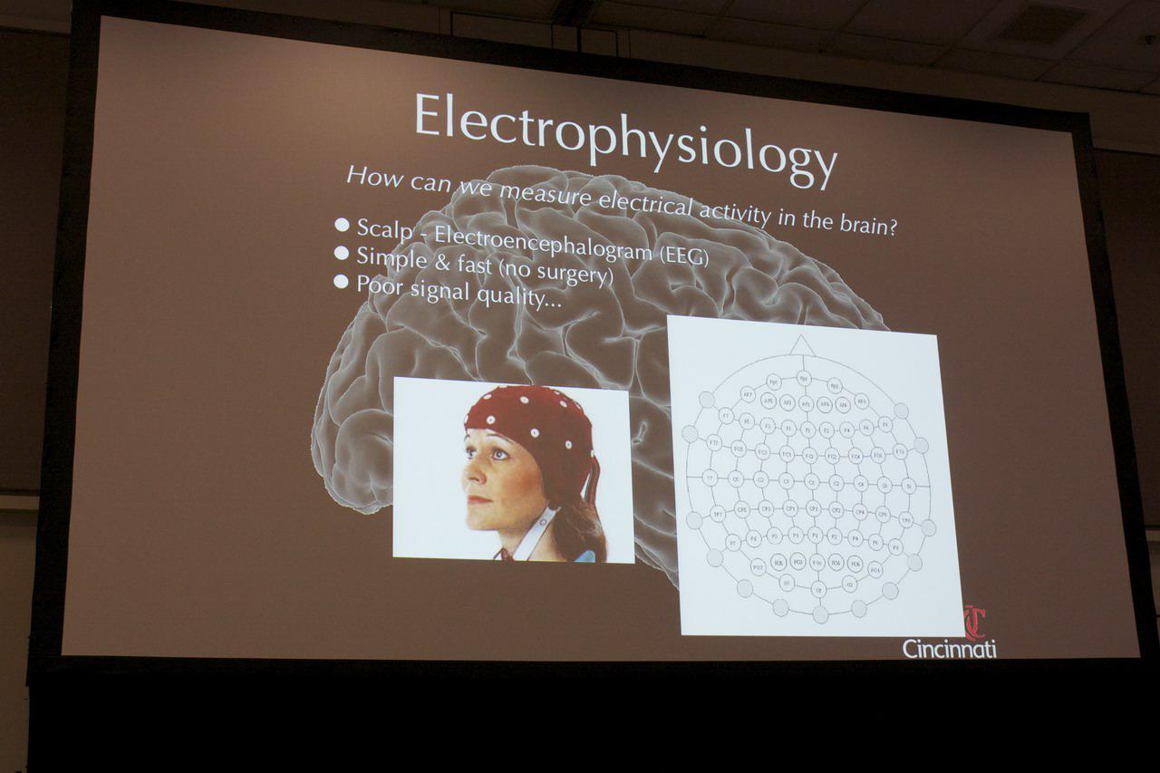 [29/09/2010] GTC 2010: Keine Science-Fiction mehr - Robotersteuerung per Gedankenkraft (8)