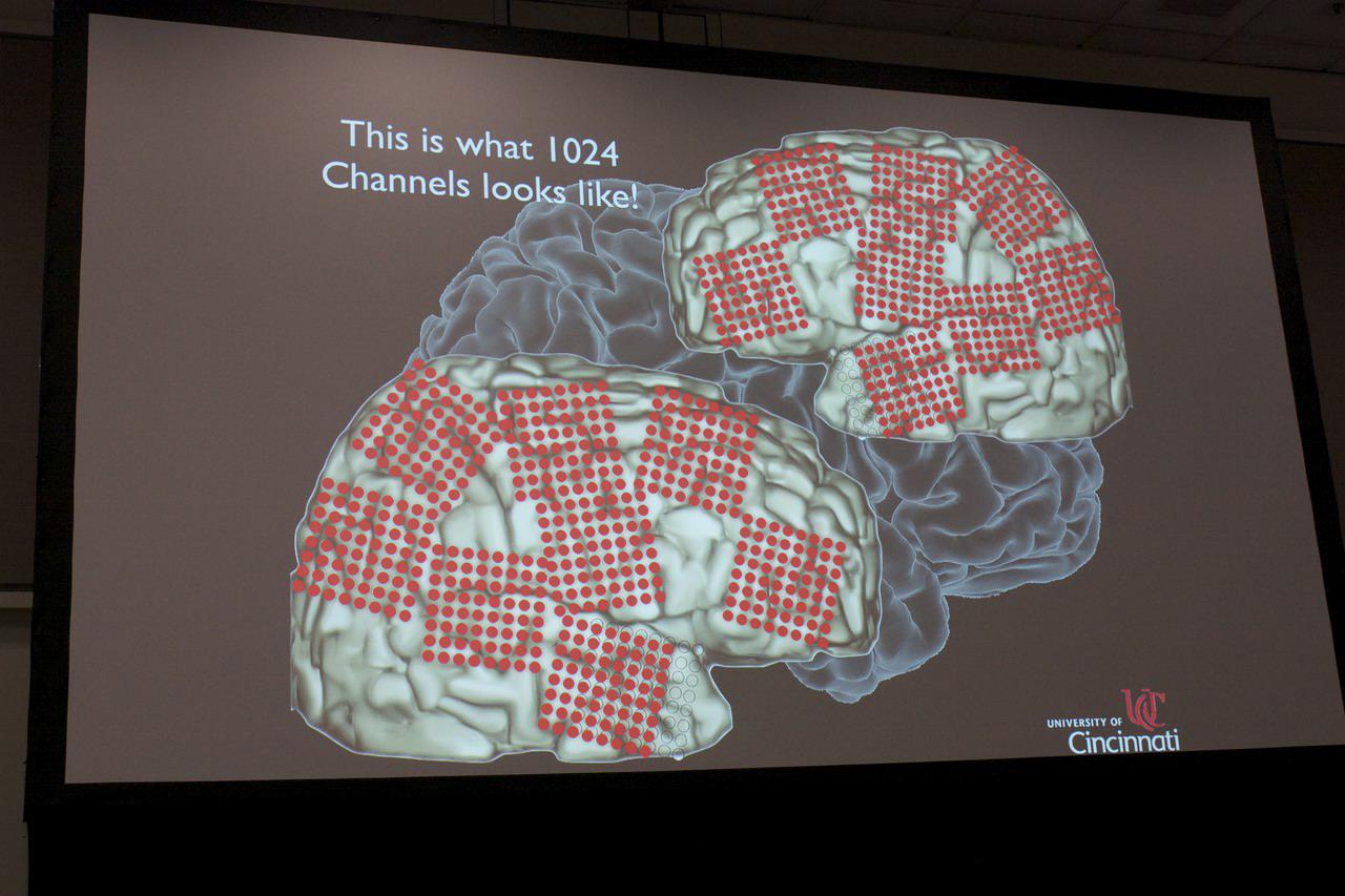 [29/09/2010] GTC 2010: Keine Science-Fiction mehr - Robotersteuerung per Gedankenkraft (29)