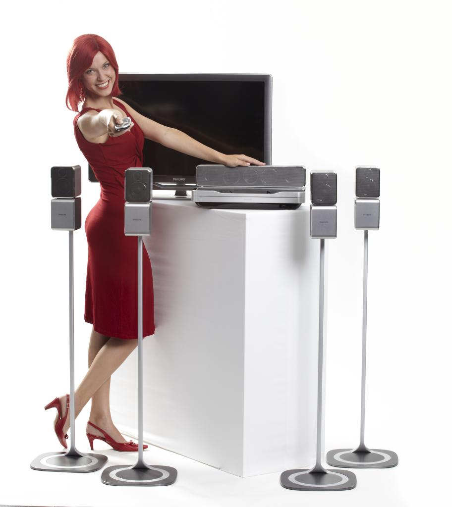 [03/09/2010] IFA 2010: Bundeskanzlerin eröffnet größte Unterhaltungsmesse (Im Bild: Miss IFA) (17)