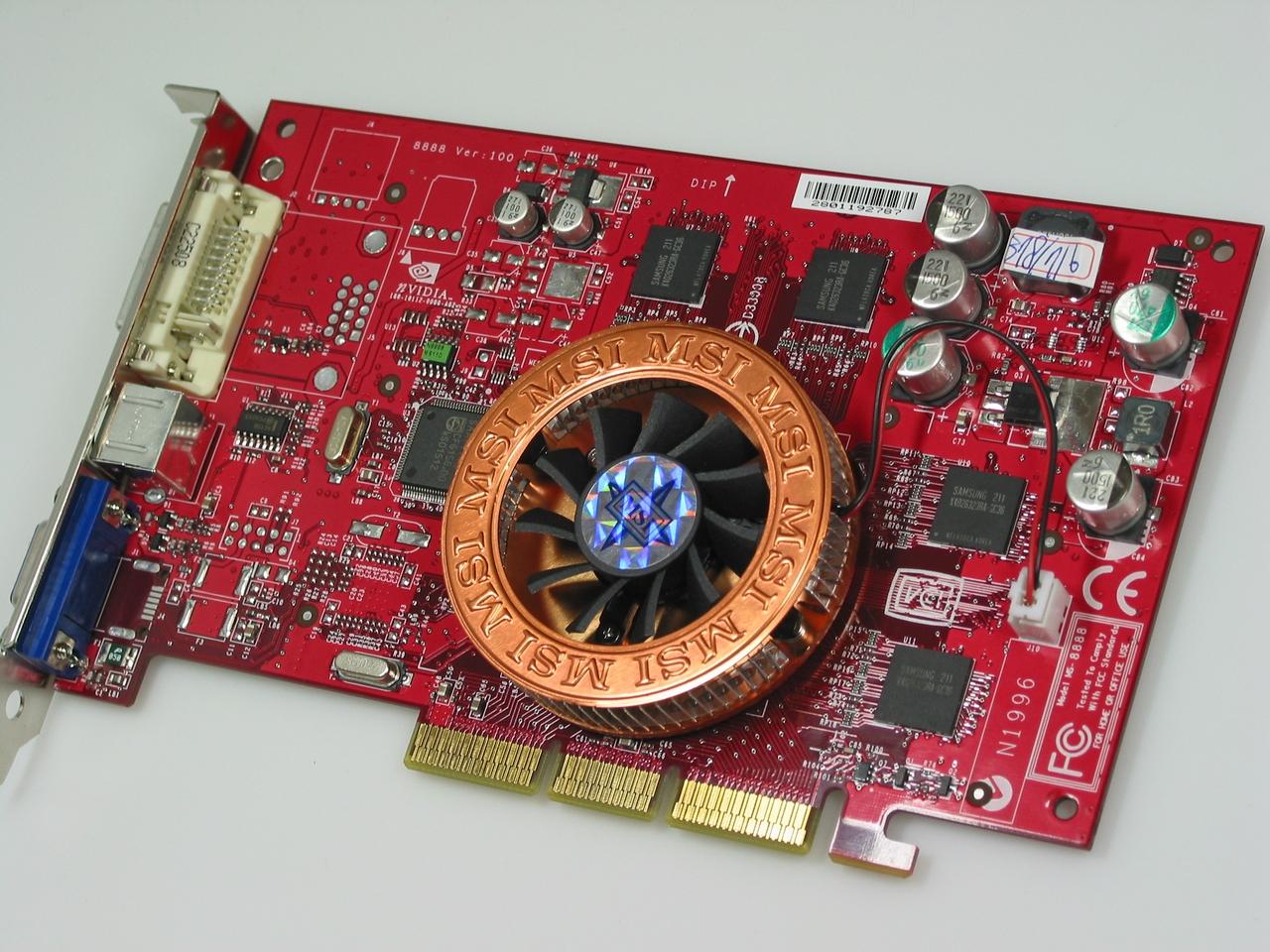 [09/09/2010] Nvidia Geforce 4 MX: Die 4 im Namen klingt verlockend, mit den flotten und DX8-fähigen Ti-Varianten hat die 4 MX aber nichts gemein - sie ist nur eine aufgemotzte GF2 mit DX7.