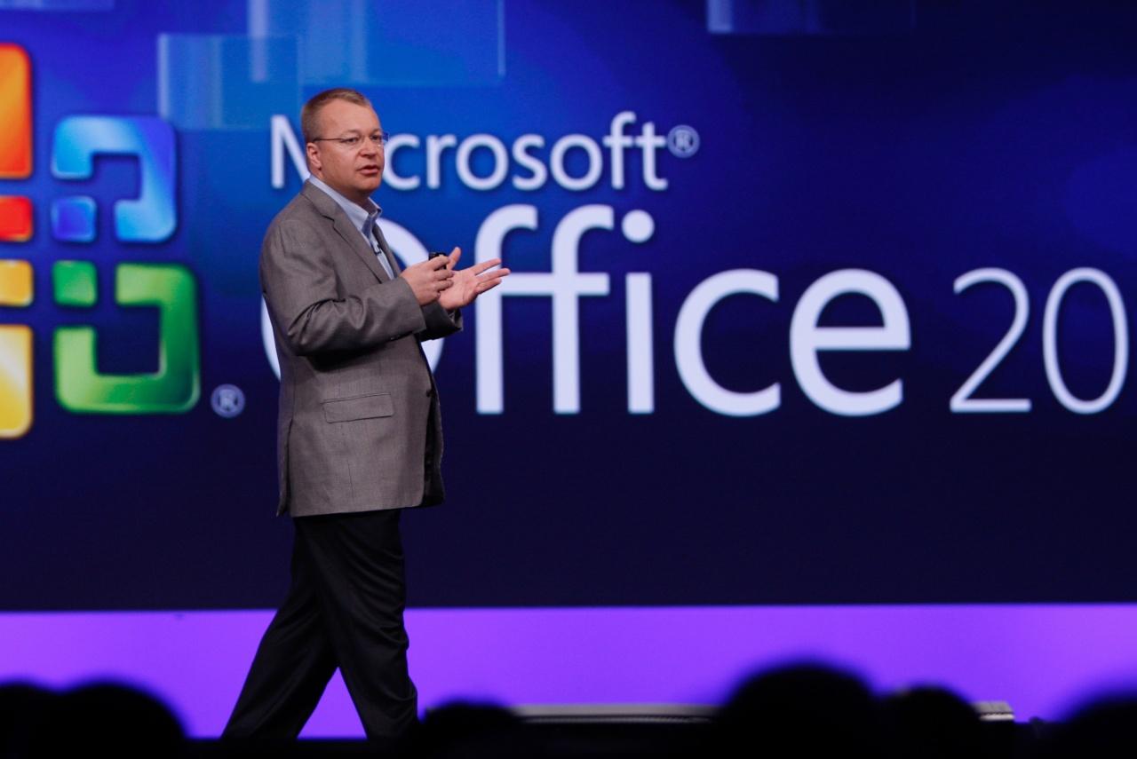 [10/09/2010] Nokia CEO Stephen Elop könnte bald seinem Ex-Arbeitgeber Microsoft sehr große Einnahmen bescheren: Er will Windows Phone 7 auf Nokia-Smartphones bringen. 