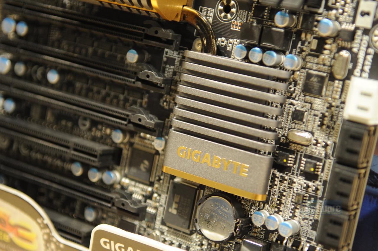 [13/09/2010] Gigayte P67A-UD7 (7)