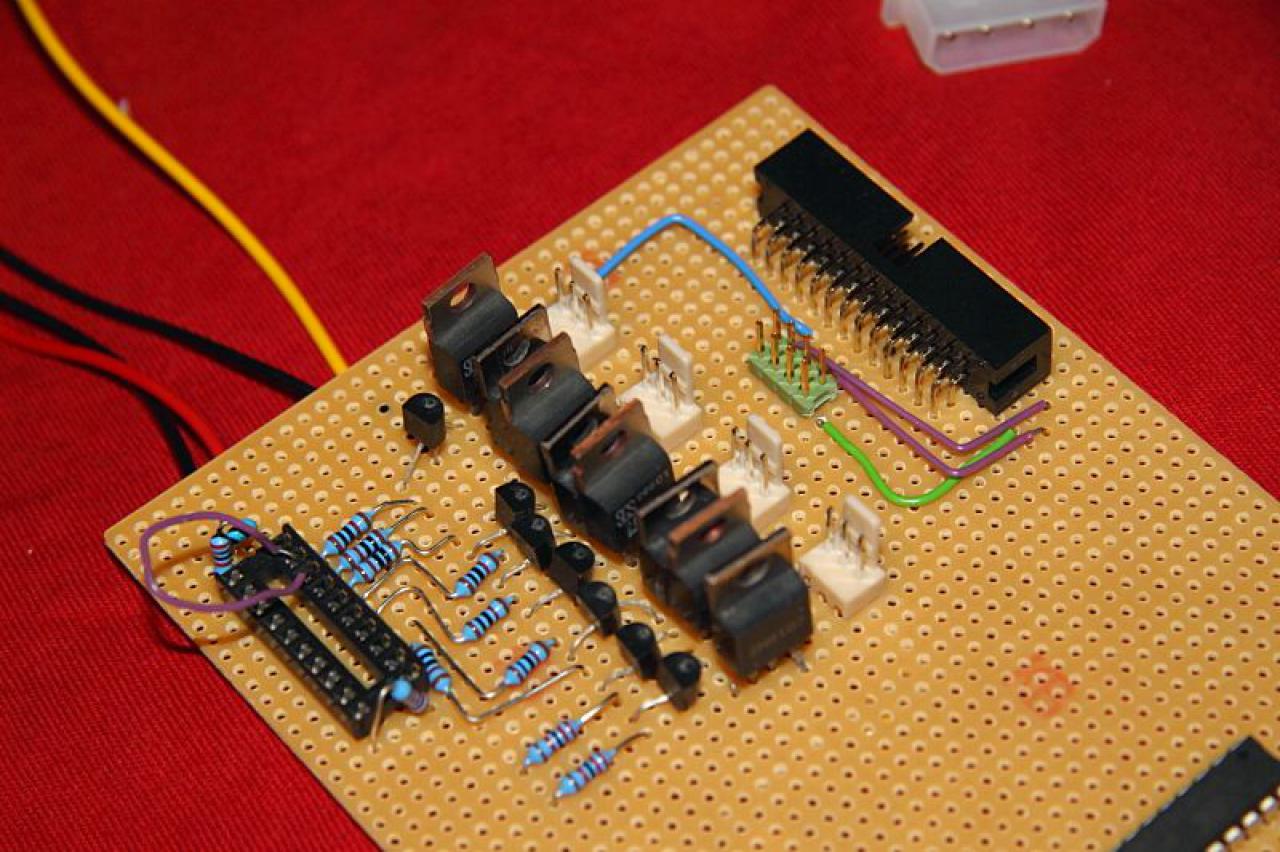 [02/09/2010] PCGH-Casemod von NobLorRos: 