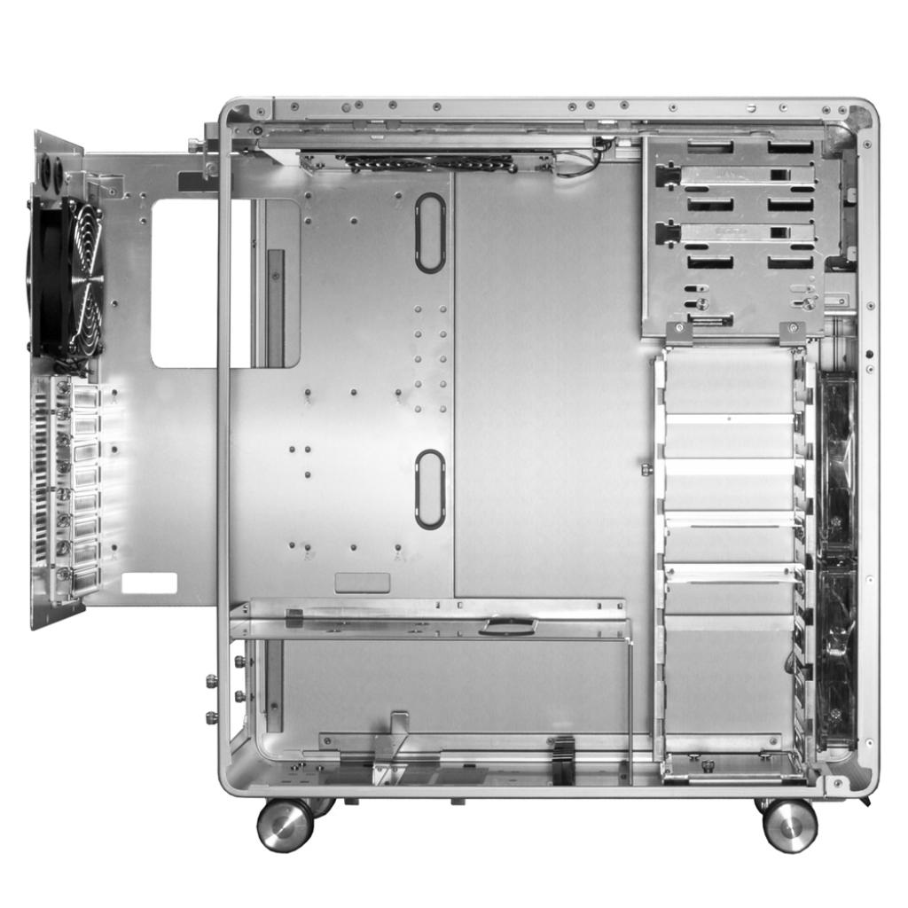 [20/09/2010] Lian-Li PC-V1020 (3)