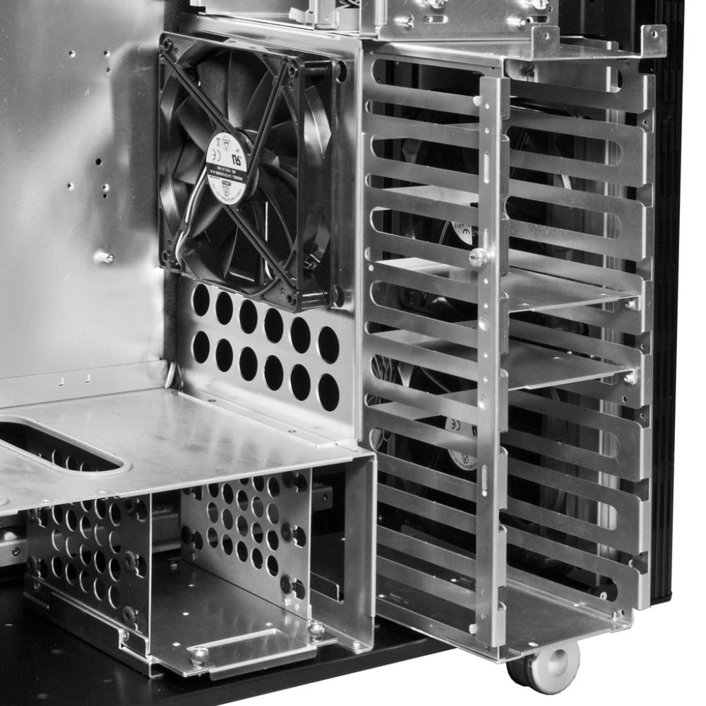 [20/09/2010] Lian-Li PC-V2120 (6)