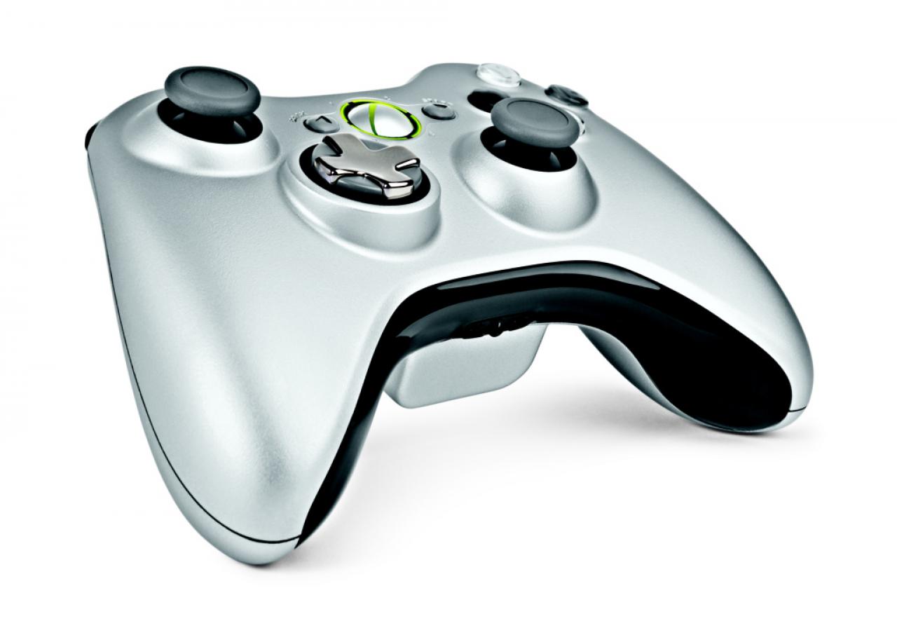 [01/09/2010] Der neue Xbox 360 Controller von Microsoft mit ausstellbarem Steuerkreuz. (2)