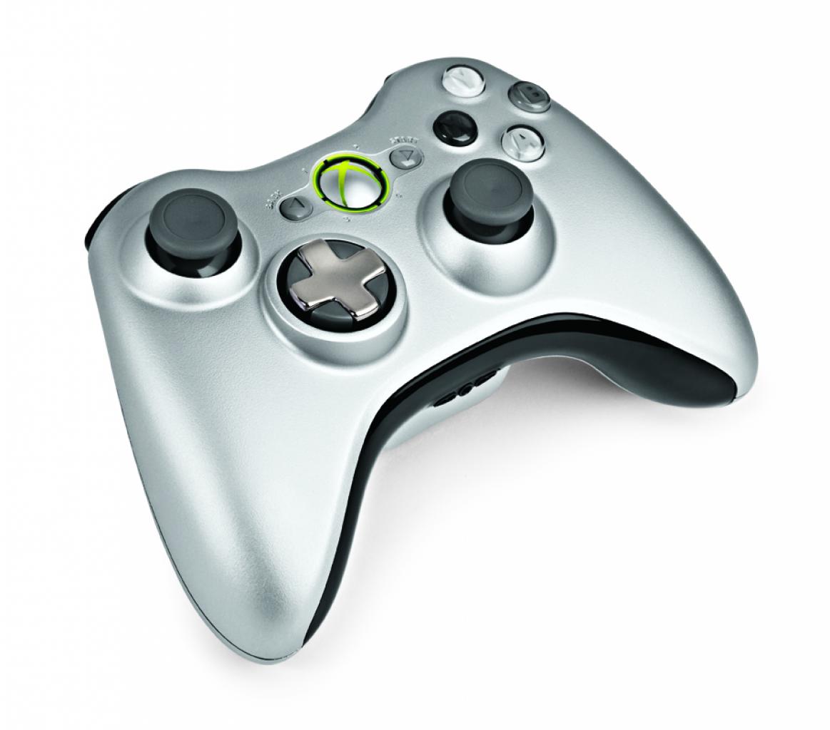 [01/09/2010] Der neue Xbox 360 Controller von Microsoft mit ausstellbarem Steuerkreuz. (3)