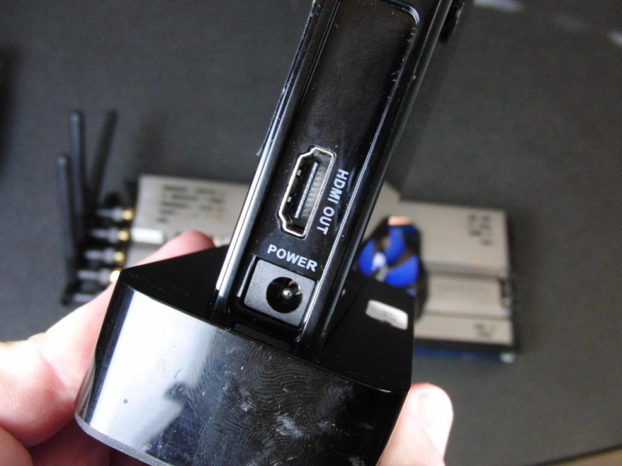 [11/10/2010] Galaxy Geforce GTX 460 WHDI: Erste Bilder zur Grafikkarte mit drahtloser Bildübertragung (5)