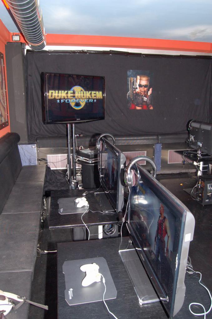 [05/10/2010] Duke Nukem Forever angespielt - Demo in München (4)