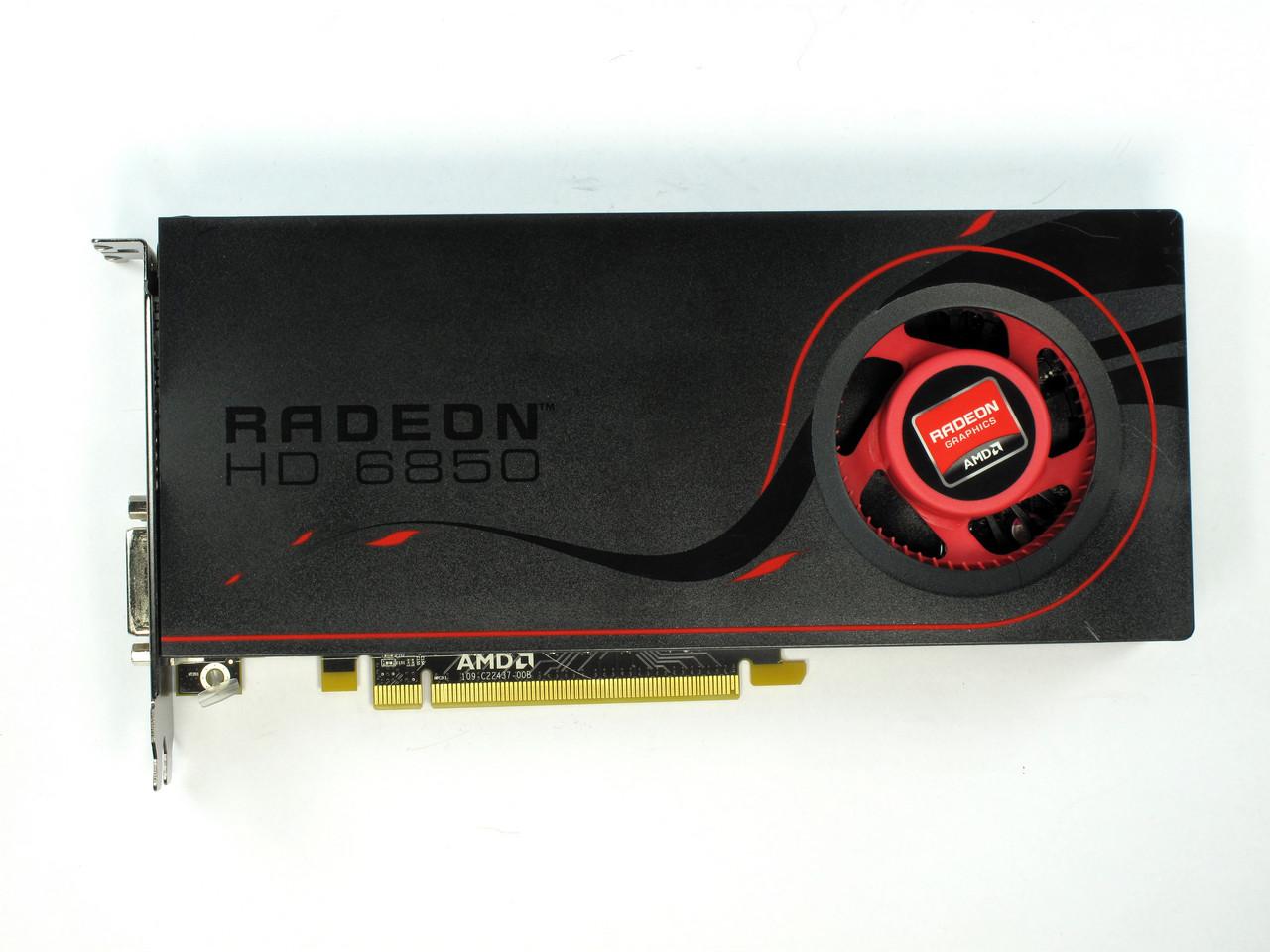 [21/10/2010] AMD Radeon HD 6870 - mit einem werksseitigen OC von knapp fünf Prozent will Club 3D der Barts-GPU mehr Leistung entlocken. (6)