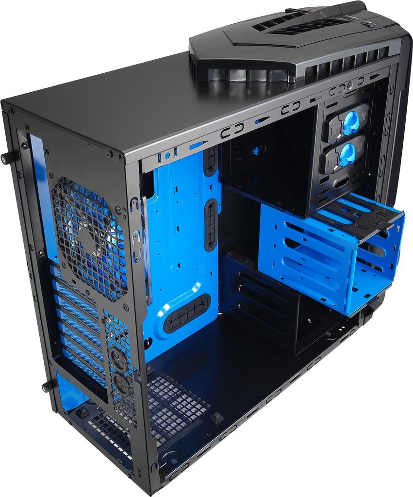 [04/10/2010] Syclone II - Aerocool kündigt neuen Midi-Tower an (2)