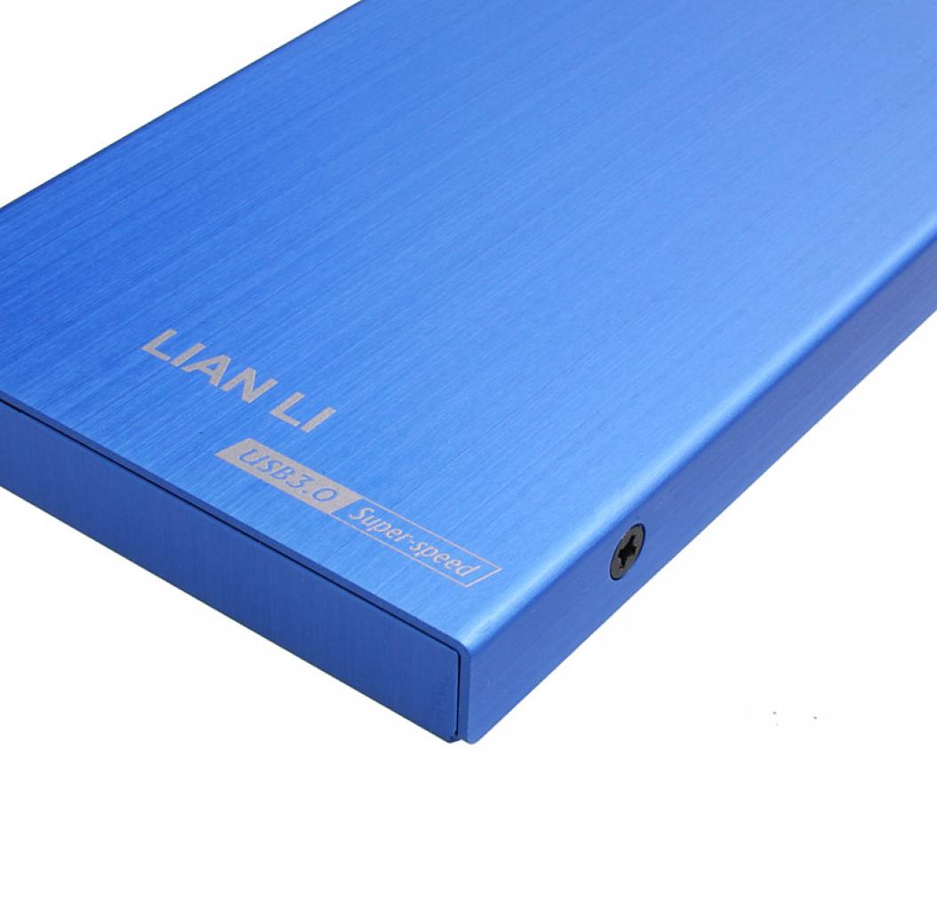 [13/10/2010] Lian Li stellt die neuen Tower-Modelle PC-V1020 und PC-V2120 und das externe Festplattengehäuse EX-10Q mit USB-3.0 vor (15)
