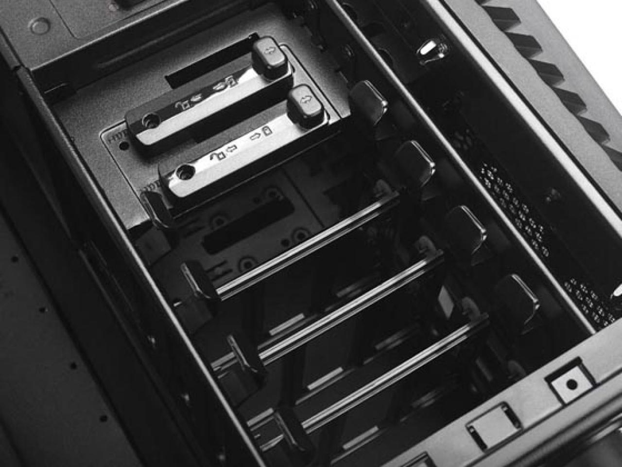 [06/10/2010] Midi-Tower Silverstone SST-PS05B Precision in Deutschland erhältlich (5)