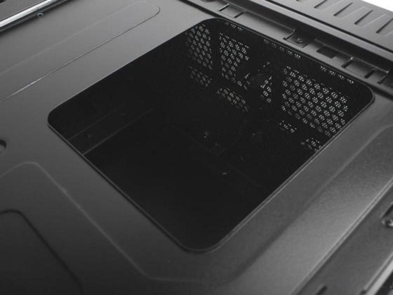 [06/10/2010] Midi-Tower Silverstone SST-PS05B Precision in Deutschland erhältlich (12)