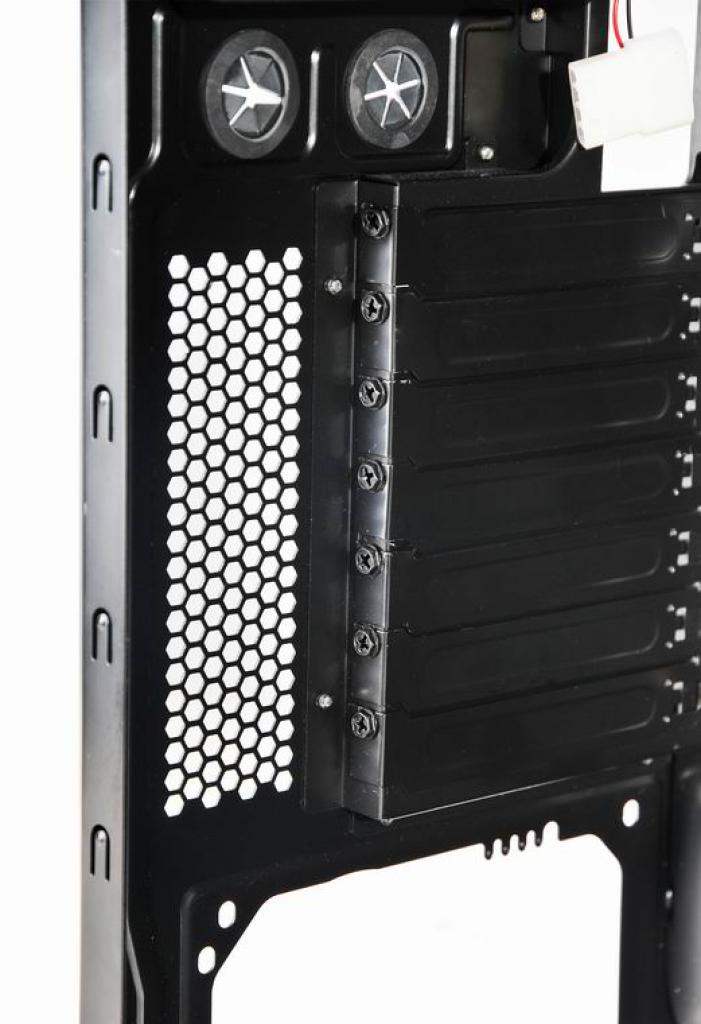 [30/10/2010] Neues von Spire: Der Big-Tower Epoxi SP6002B kommt im November. (10)