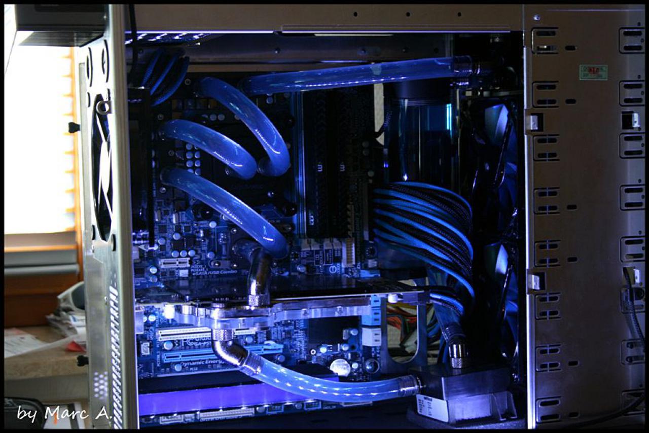 [30/10/2010] Casemod-Projekt Black meets Blue - Update: perfekte Optik in Bildern (17)