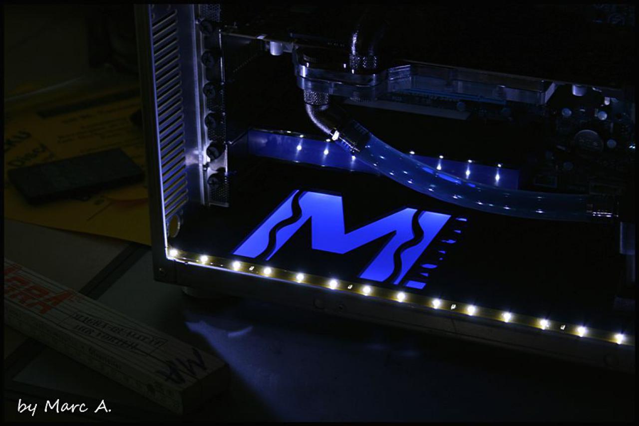 [30/10/2010] Casemod-Projekt Black meets Blue - Update: perfekte Optik in Bildern (18)