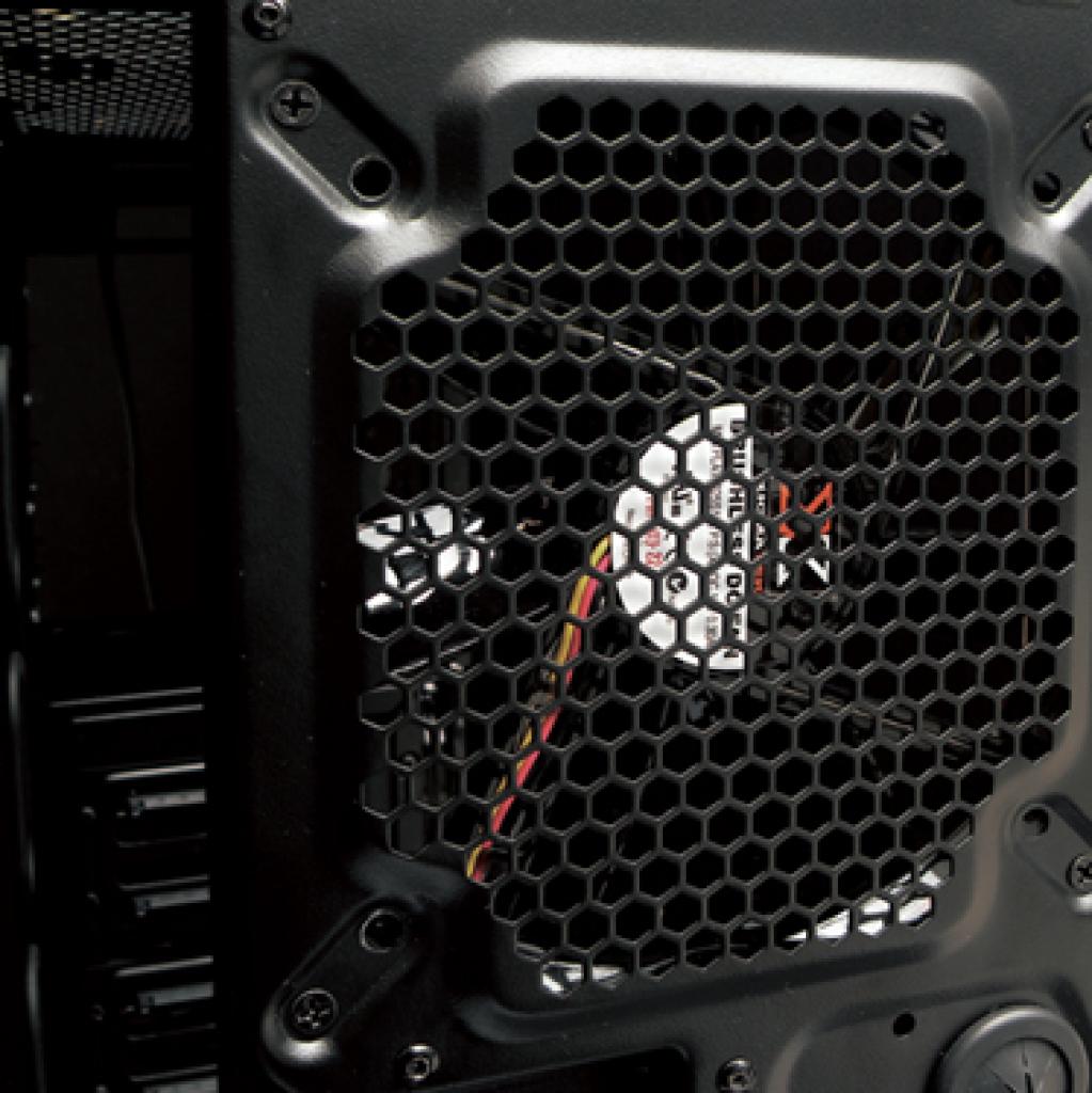 [25/10/2010] Xigmatek Pantheon: Neuer Midi-Tower mit Hot-Swap-HDD-Käfigen, USB 3.0 und Lüftersteuerung - Update: nun vorbestellbar (16)