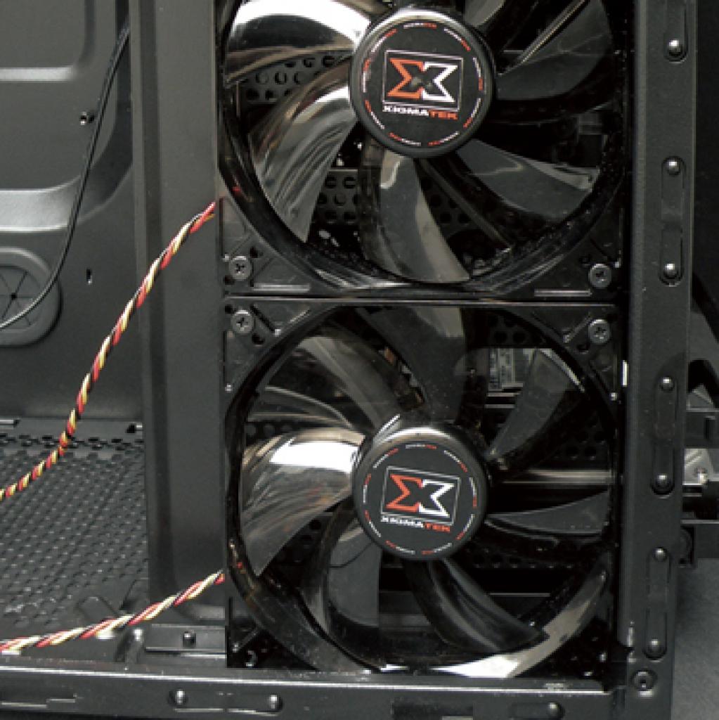 [25/10/2010] Xigmatek Pantheon: Neuer Midi-Tower mit Hot-Swap-HDD-Käfigen, USB 3.0 und Lüftersteuerung - Update: nun vorbestellbar (9)