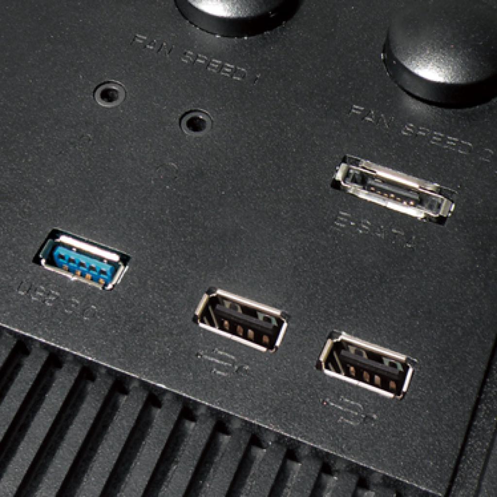 [25/10/2010] Xigmatek Pantheon: Neuer Midi-Tower mit Hot-Swap-HDD-Käfigen, USB 3.0 und Lüftersteuerung - Update: nun vorbestellbar (10)