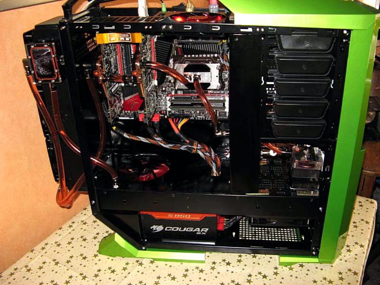 [09/10/2010] Des Rabens neue Kleider: Giftgrüne Casemod des Silverstone Raven (61)