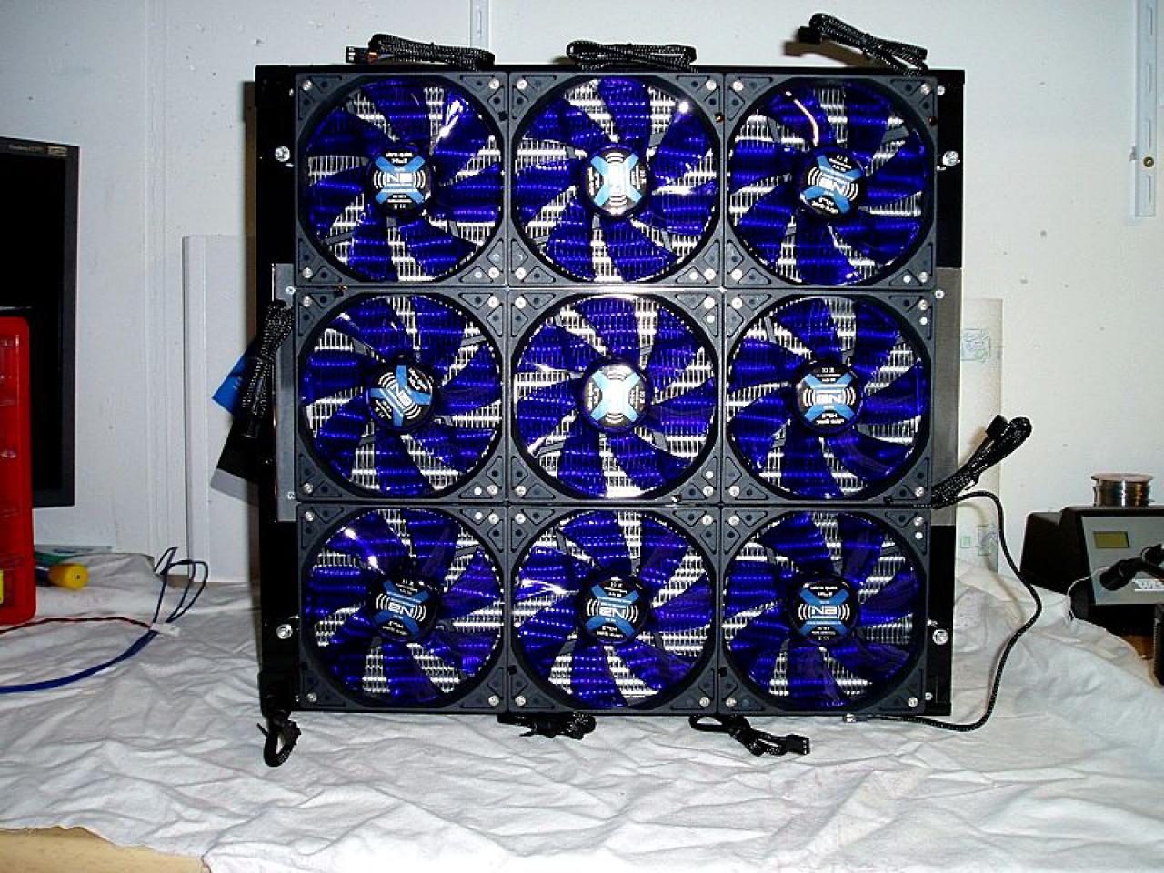 [10/10/2010] Verrückte Casecon: Drei Gehäuse für einen PC (24)
