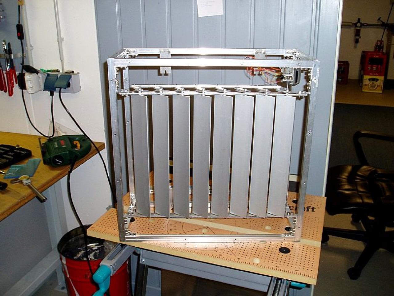 [10/10/2010] Verrückte Casecon: Drei Gehäuse für einen PC (26)