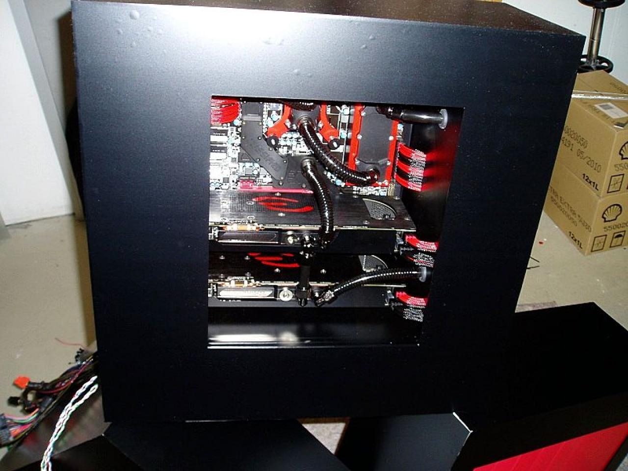 [10/10/2010] Verrückte Casecon: Drei Gehäuse für einen PC (29)